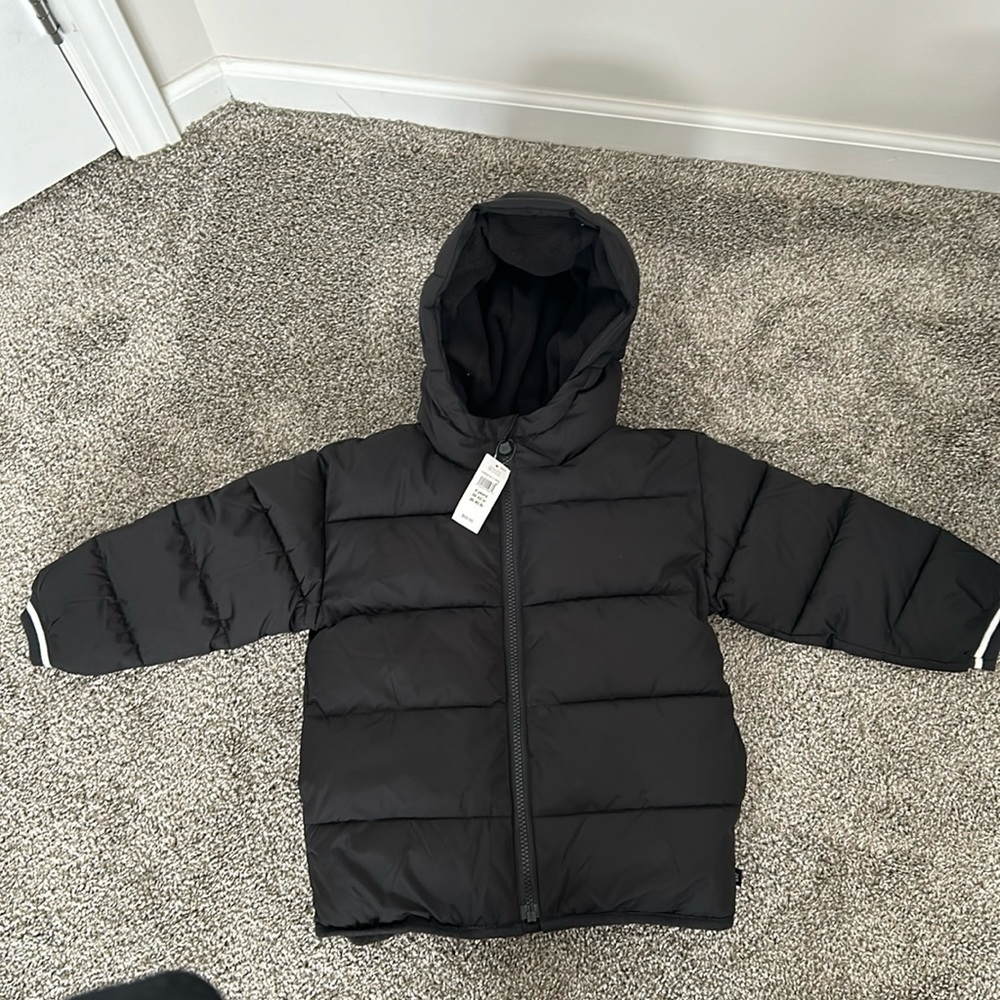 Gap 4T winter jacket in black.